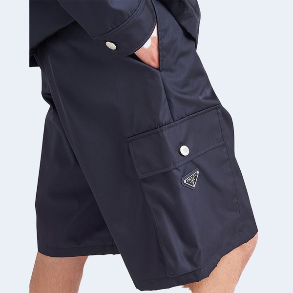 프라다 리나일론 버뮤다 쇼츠 네이비