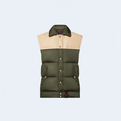 LOUIS VUITTON 루이비통 레더 액센트 슬리브리스 푸퍼 재킷 ▶매장-379만원◀