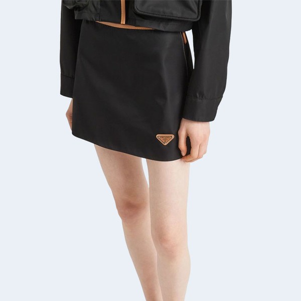 프라다 리나일론 미니 스커트