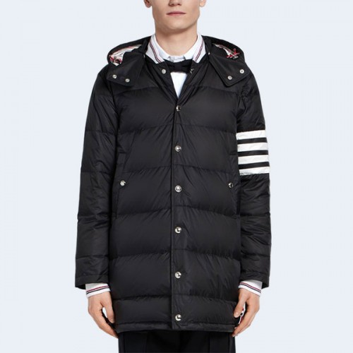 THOM BROWNE 톰브라운 블랙 다운필드 매트 나일론 4-바 스냅 프런트 코트 ▶매장-370만원대◀