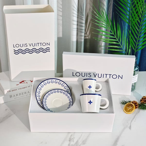 LOUIS VUITTON 루이비통 아트 오브 다이닝 컵 앤 소서 4PCS (2인) ▶매장-82만원대◀