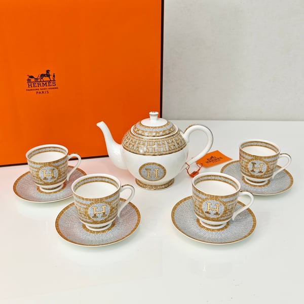 HERMES 에르메스 Mosaique au 24 gold 세트 9PCS (4인) ▶매장-400만원대◀