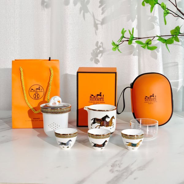 HERMES 에르메스 Cheval d'Orient 피크닉 티팟 세트 8PCS (3인) ▶매장-400만원대◀