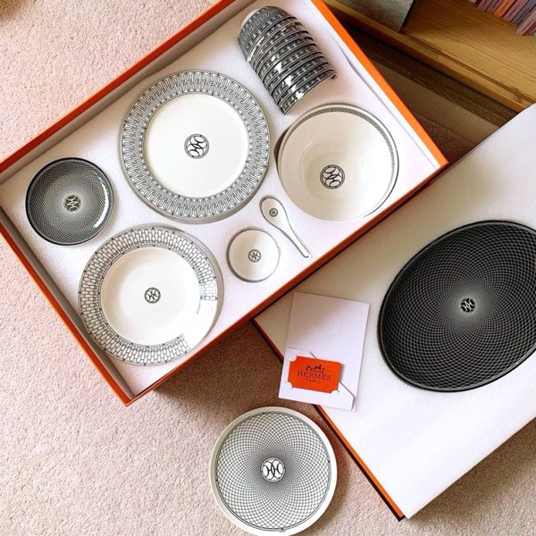 HERMES 에르메스 H Deco 식기 세트 53PCS (10인)▶매장-1938만원대◀